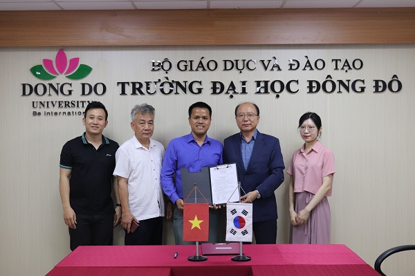 Trường Đại học Đông Đô ký kết Biên bản ghi nhớ hợp tác với Công ty TNHH VTopik Korea VN