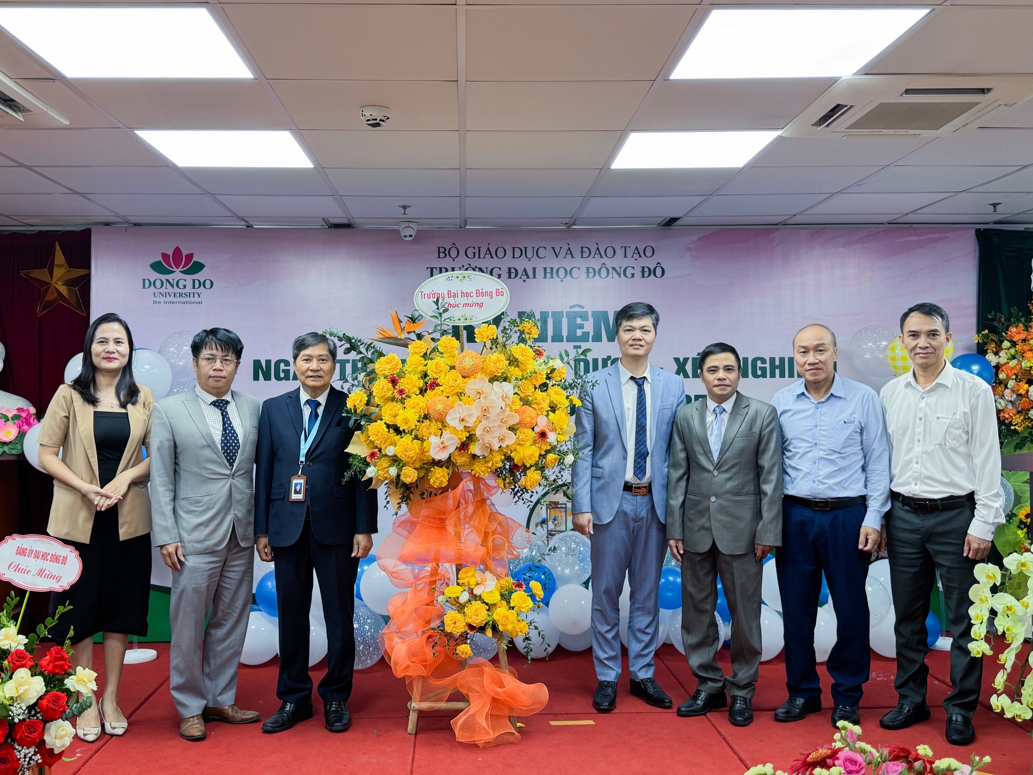 Khoa Dược - X&eacute;t nghiệm Long trọng tổ chức Lễ Kỷ niệm 4 năm ng&agrave;y th&agrave;nh lập (01/11/2021 - 01/11/2025)