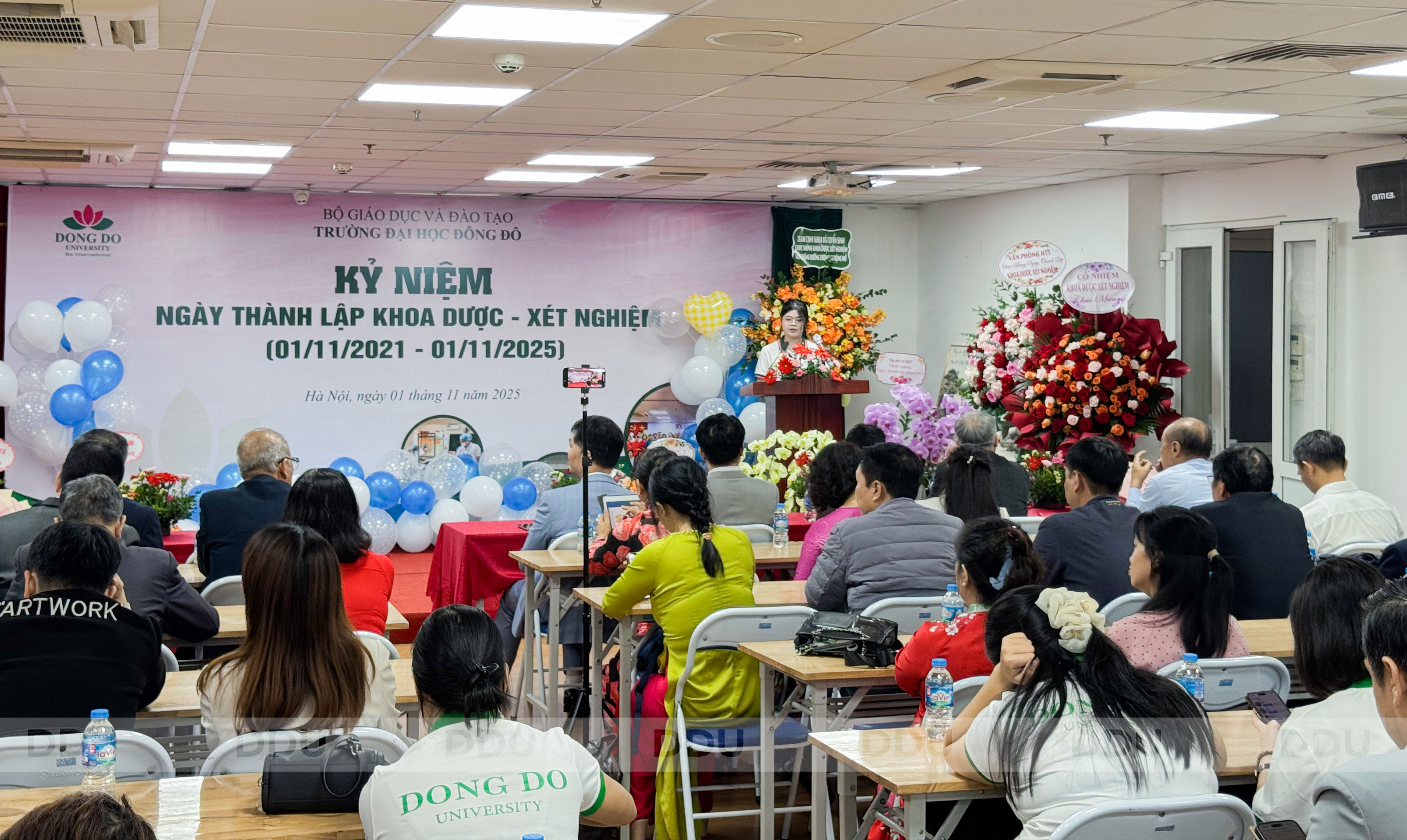 Khoa Dược - X&eacute;t nghiệm Long trọng tổ chức Lễ Kỷ niệm 4 năm ng&agrave;y th&agrave;nh lập (01/11/2021 - 01/11/2025)