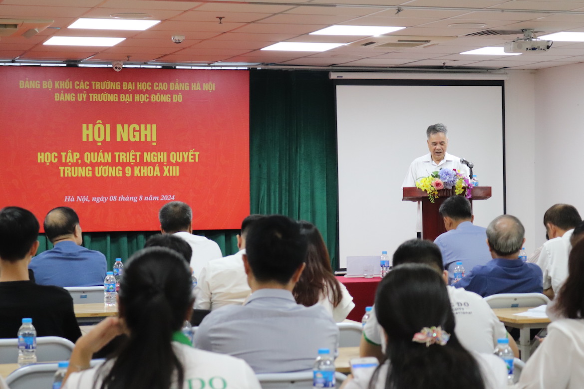 dang-uy-truong-dai-hoc-dong-do-to-chuc-hoi-nghi-hoc-tap-quan-triet-nghi-quyet-trung-uong-9-khoa-xiii