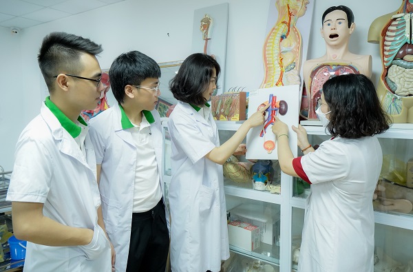 gioi-thieu-khoa-duoc-xet-nghiem