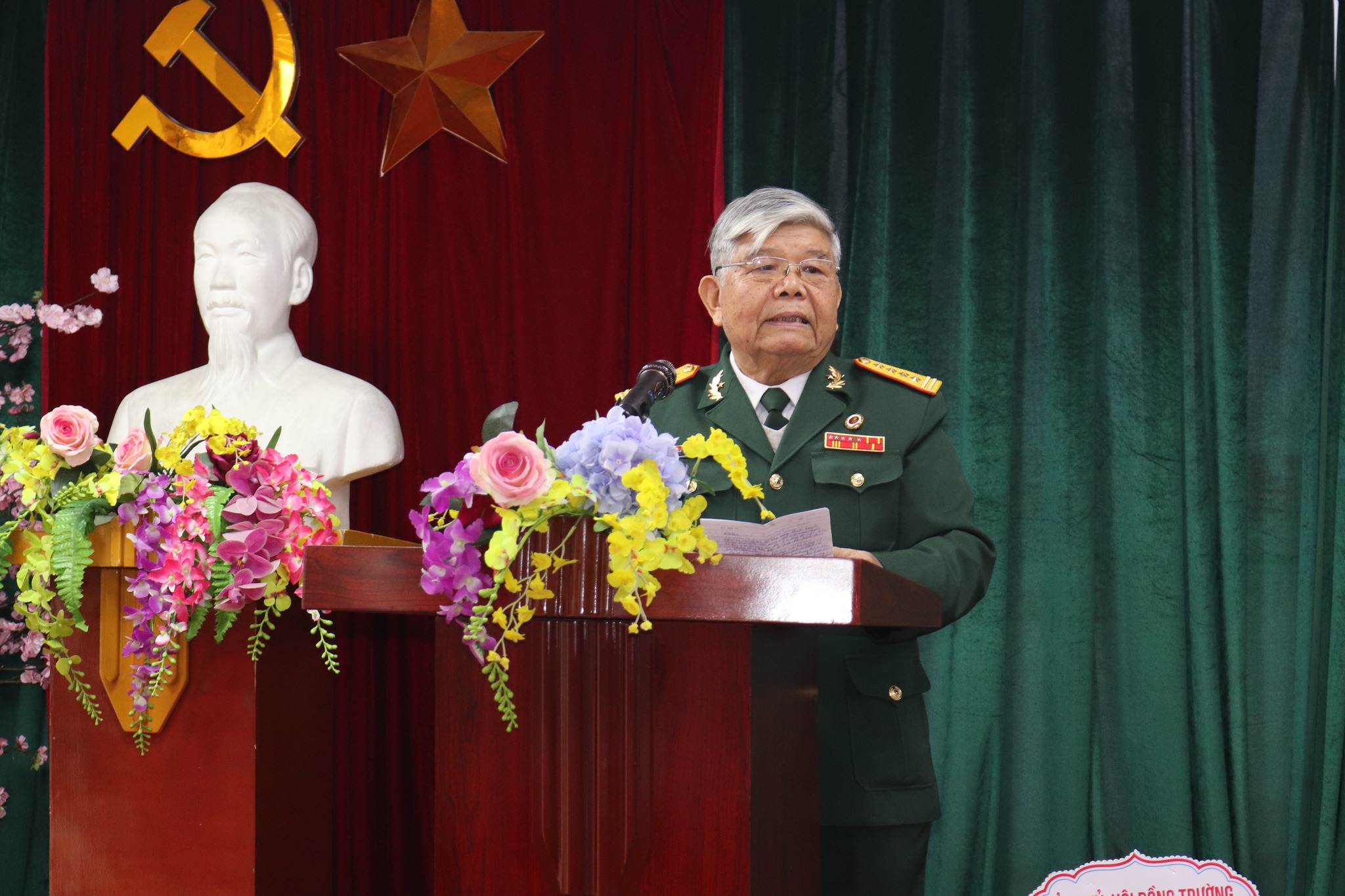 hoi-cuu-chien-binh-truong-dai-hoc-dong-do-to-chuc-le-ky-niem-ngay-22-12-va-trao-ky-niem-chuong-cuu-chien-binh-viet-nam