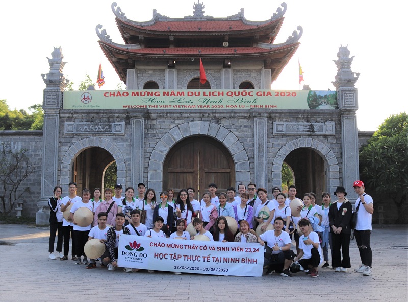 khi-bai-hoc-den-tu-nhung-chuyen-di