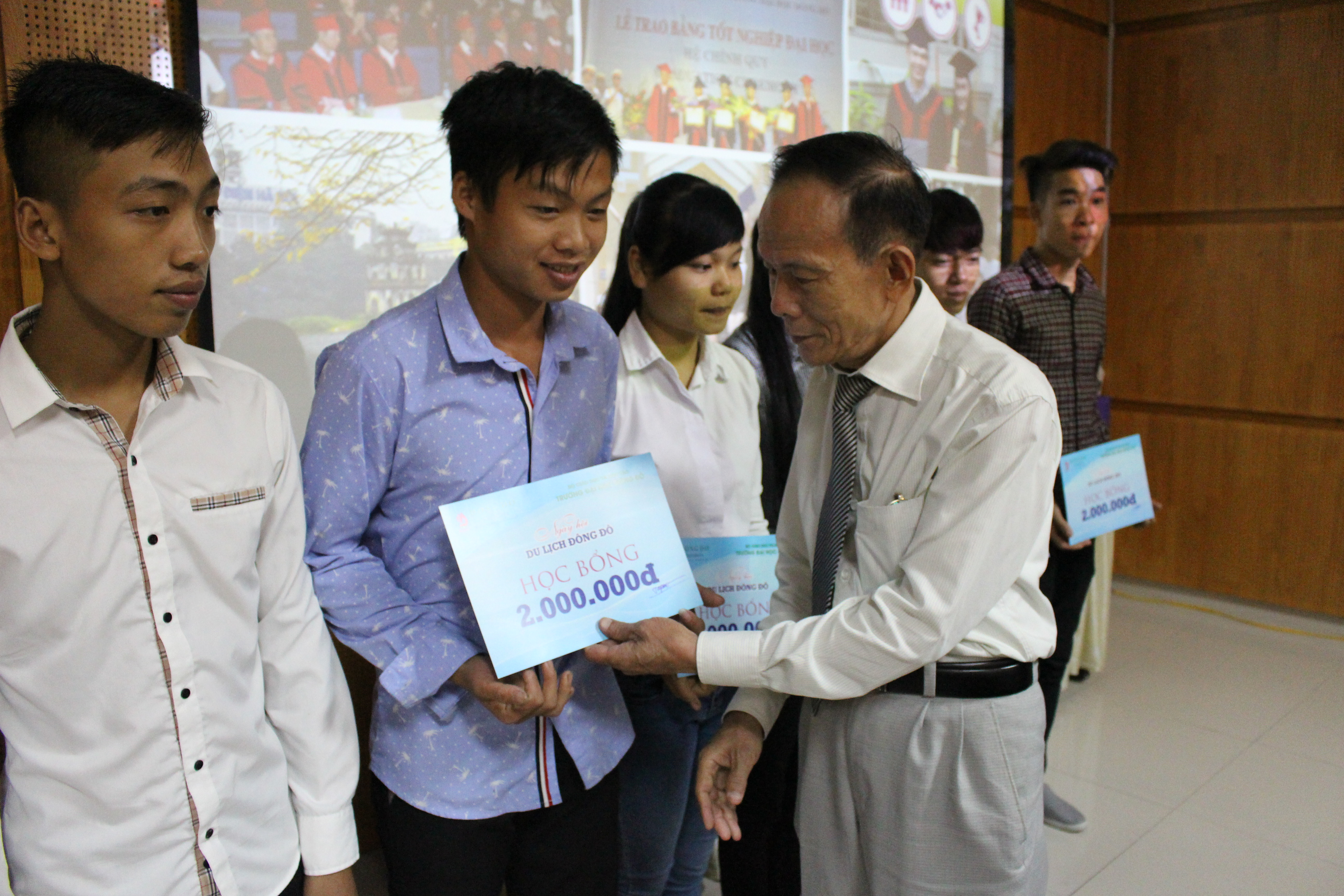 ngay-hoi-du-lich-dong-do-2015