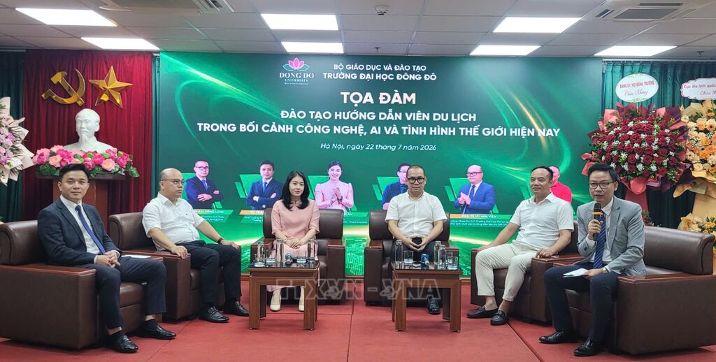bao-chinh-sach-cuoc-song-huong-dan-vien-du-lich-trong-boi-canh-ai