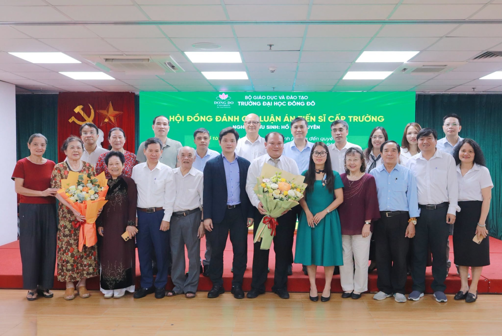 truong-dai-hoc-dong-do-to-chuc-hoi-dong-danh-gia-luan-an-tien-si-cap-truong-cho-nghien-cuu-sinh-ho-duy-xuyen